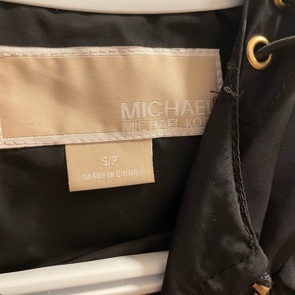 Michael Kors raincoat 🌧 - Picture 2 of 3